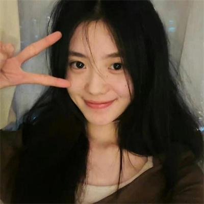 蜜桃女孩